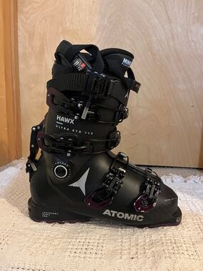 Hawx Ultra XTD 115 Women's Ski Boot - Black